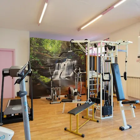 Cozy With Swimming Pool And Gym On Lake Trasimeno Appartement *