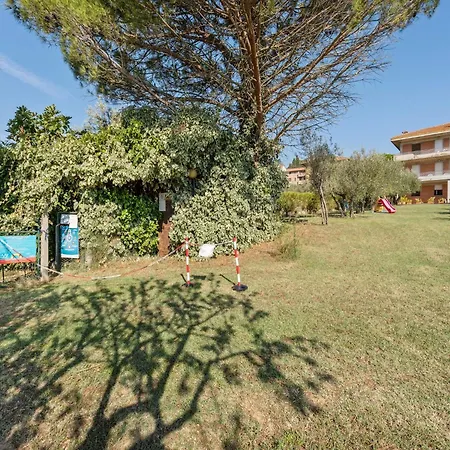 Cozy With Swimming Pool And Gym On Lake Trasimeno Appartement