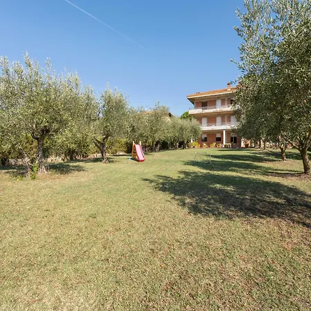 Cozy With Swimming Pool And Gym On Lake Trasimeno Appartement *