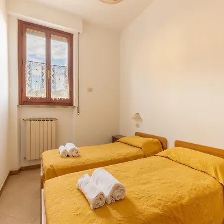 Cozy With Swimming Pool And Gym On Trasimeno Tuoro sul Trasimeno