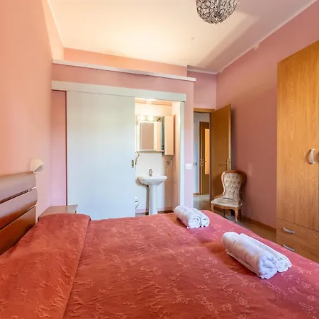 Cozy With Swimming Pool And Gym On Trasimeno Apartmán *