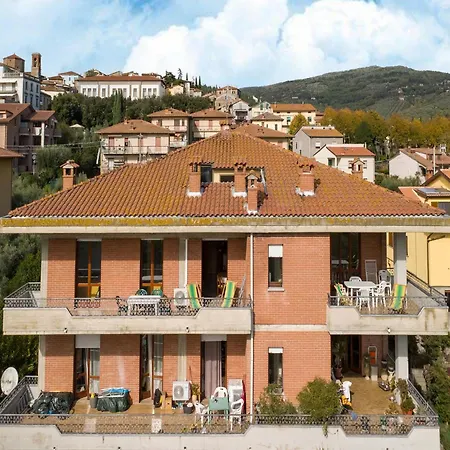 Apartman Cozy With Swimming Pool And Gym On Trasimeno
