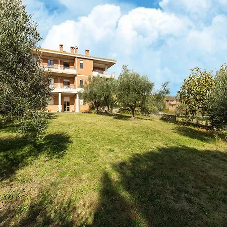 Cozy With Swimming Pool And Gym On Trasimeno Apartmán *